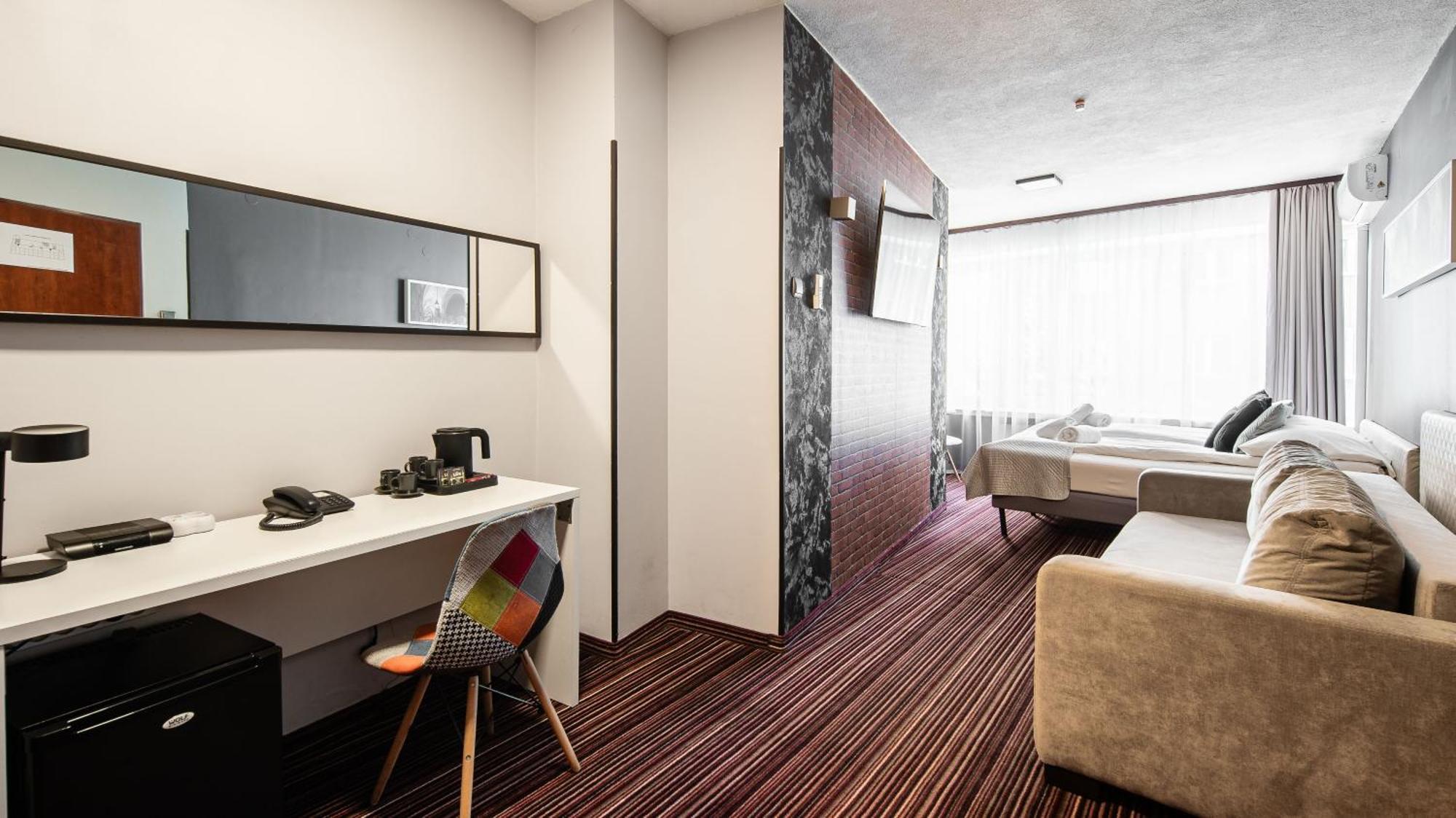 Hotel Delta كراكوفيا المظهر الخارجي الصورة