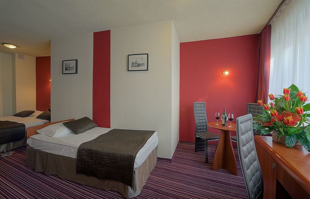 Hotel Delta كراكوفيا المظهر الخارجي الصورة