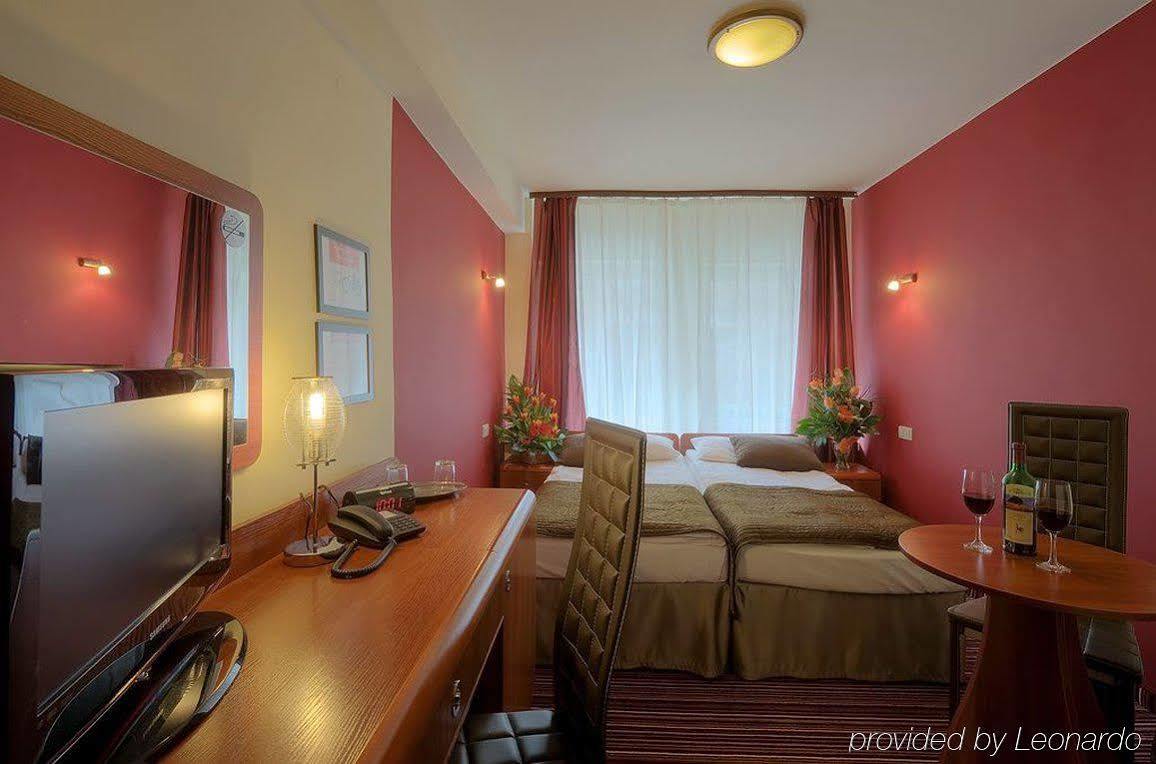 Hotel Delta كراكوفيا المظهر الخارجي الصورة